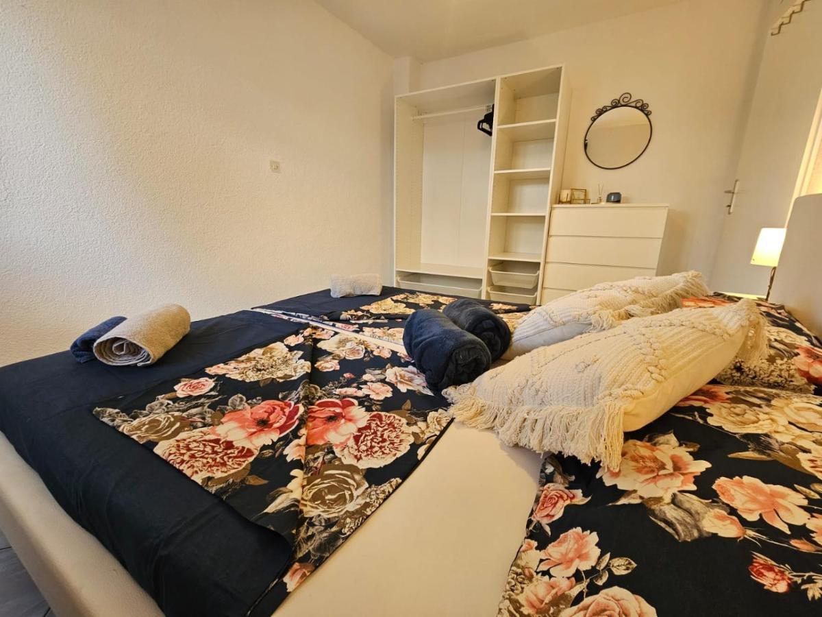 Apartment Melani Vir Exteriör bild
