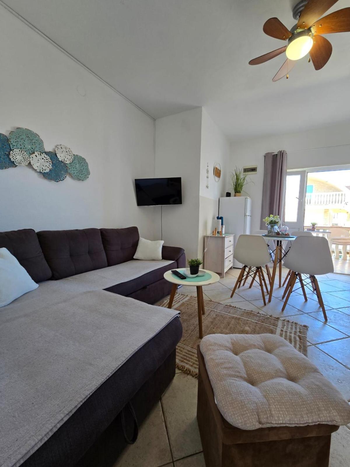 Apartment Melani Vir Exteriör bild